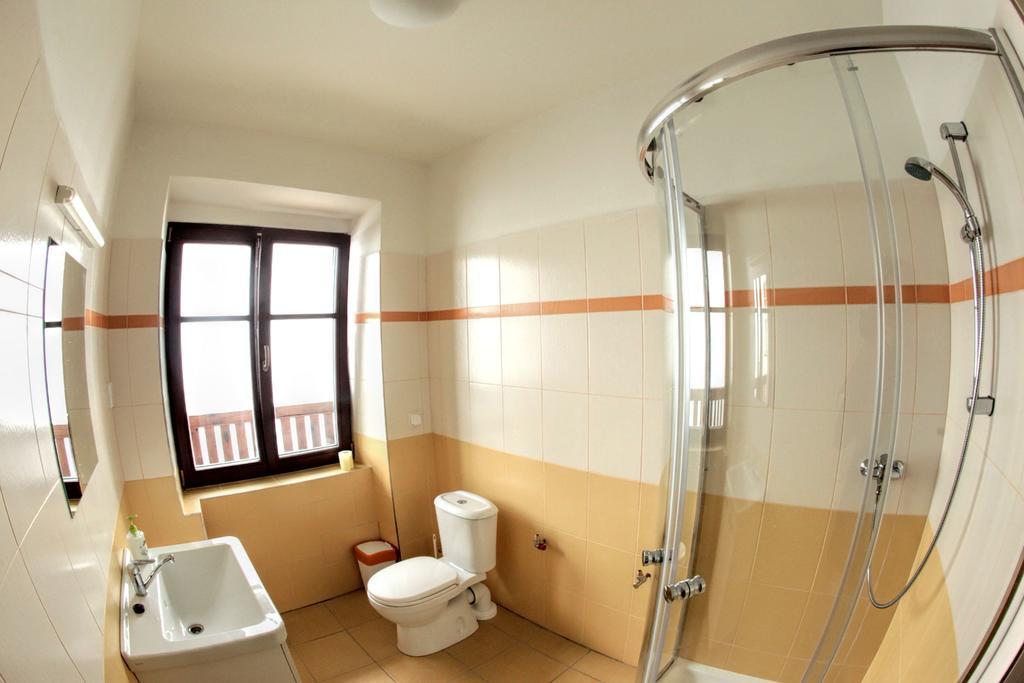 Hostel Singer Pub Ceske Budejovice Bilik gambar
