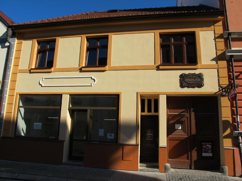Hostel Singer Pub Ceske Budejovice Luaran gambar
