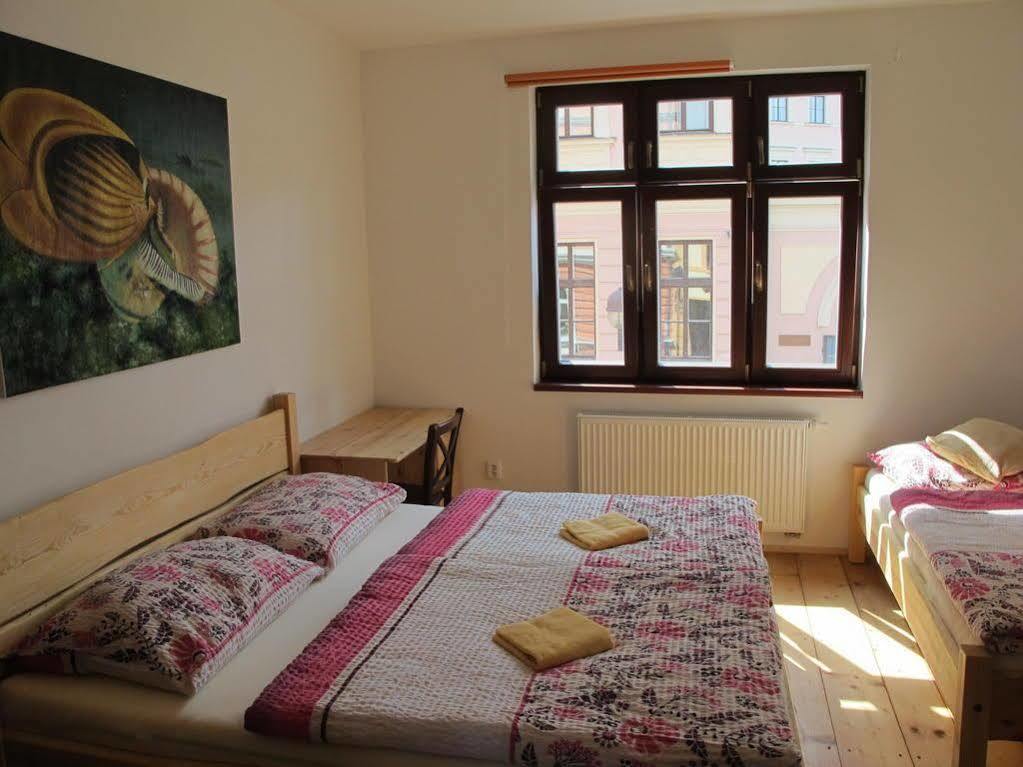 Hostel Singer Pub Ceske Budejovice Luaran gambar