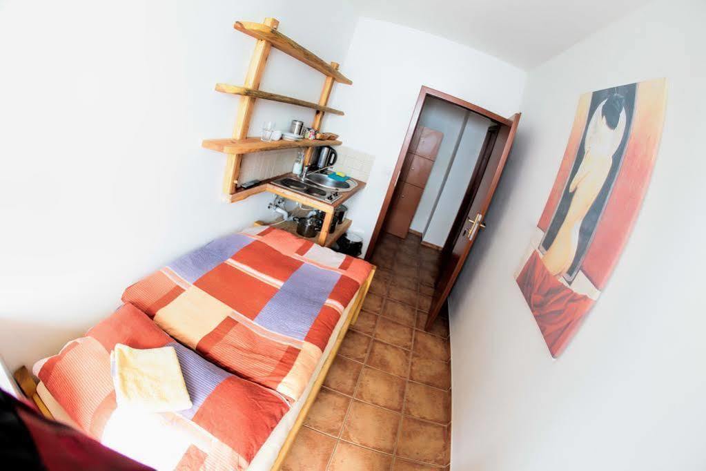 Hostel Singer Pub Ceske Budejovice Luaran gambar