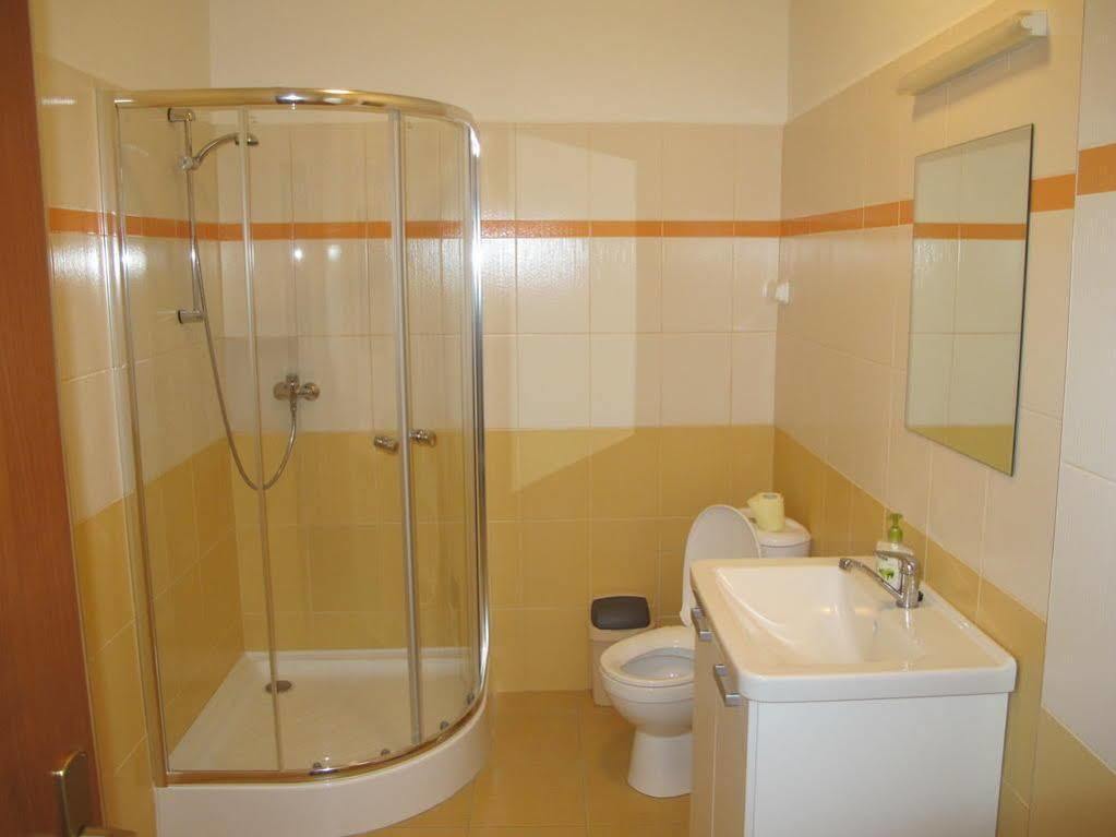 Hostel Singer Pub Ceske Budejovice Luaran gambar